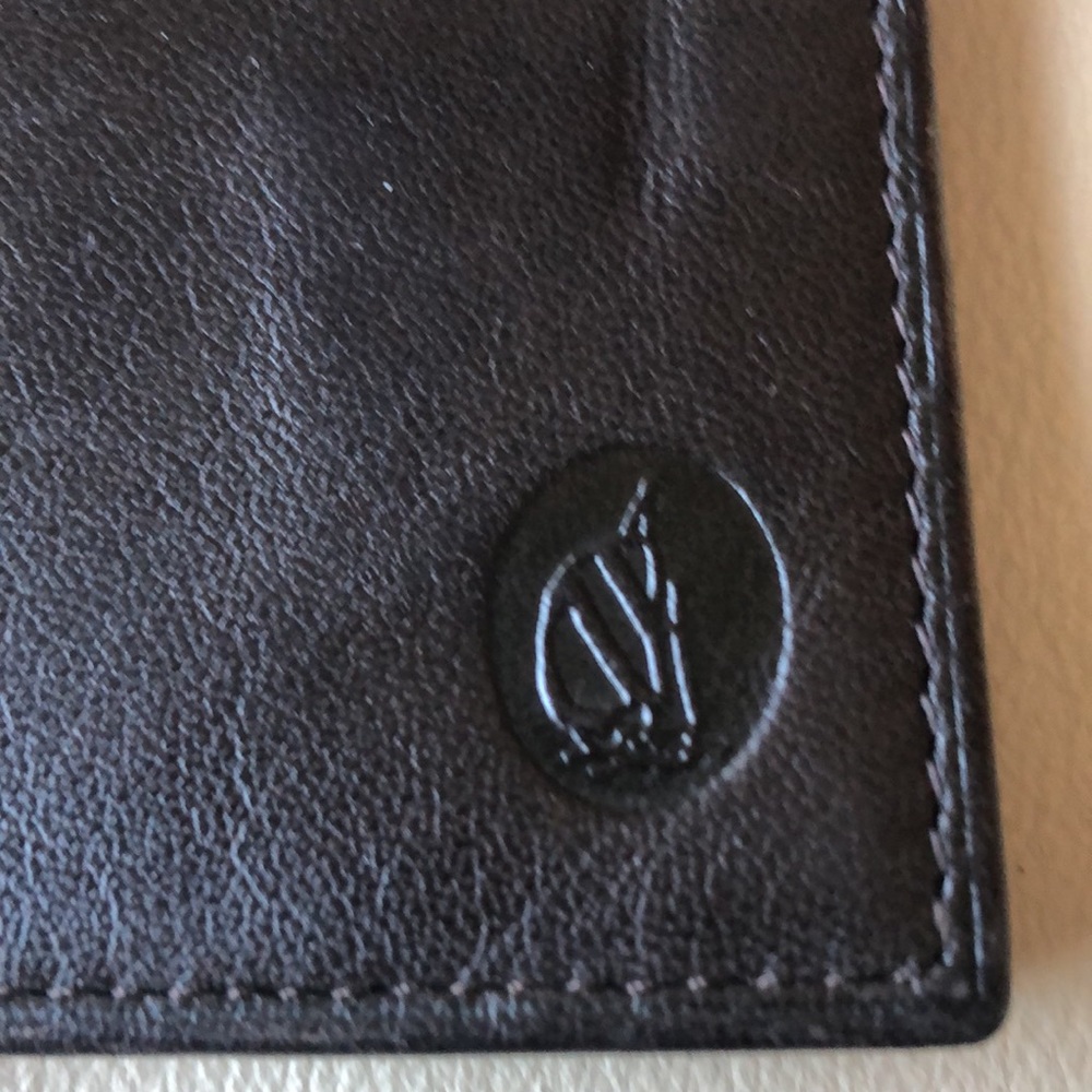 Nautica Black Leather Wallet - Picture 8 of 8